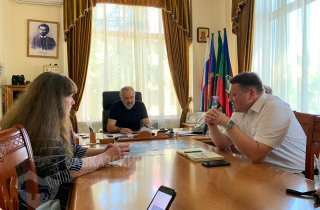 Специалисты ВИР им. Вавилова будут искать в Кавказском заповеднике “диких родичей”.