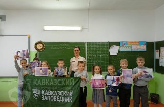 . Кавказский заповедник для школьников города Майкопа и Майкопского района провел эколого-просветительские мероприятия «Синичкин день» и «Покормите птиц зимой». 