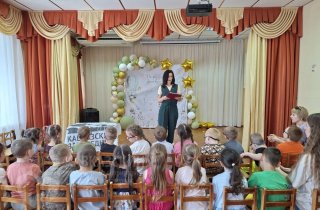  Школьники, отдыхающие в школьных лагерях и воспитанники детских садов города Майкопа стали участниками мероприятий от Кавказского заповедника «День эколога в Кавказском заповеднике: кто и как охраняет природу».  