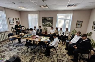 Совместное мероприятие Кавказского заповедника с Адыгейской республиканской юношеской библиотекой  приуроченное ко Дню российской науки прошло в городе Майкопе.